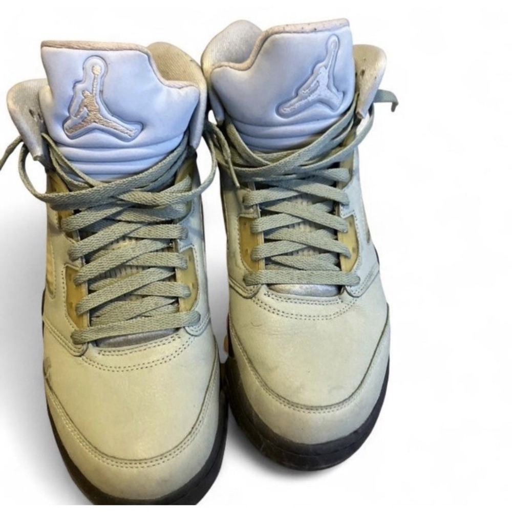 Jordan 5 Retro Lightning trainers in white and green Men Size 10.5